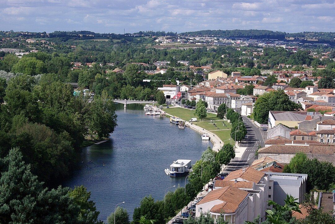 Photo 5 — Angoulême, Charente (16000)