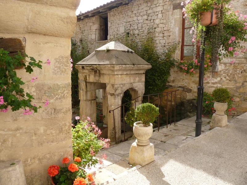 Nanteuil-en-Vallée