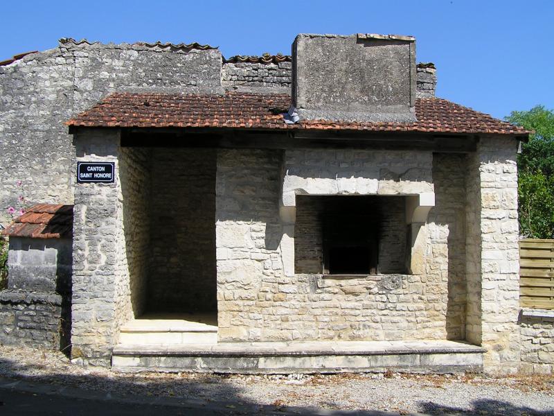 Saint-Amant-de-Nouère