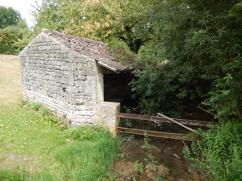 Saint-Georges-de-Longuepierre