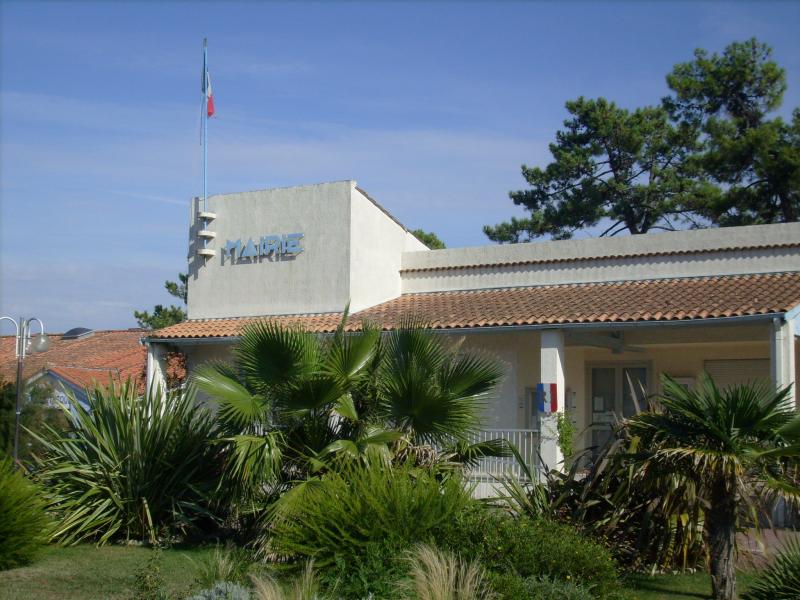 Le Grand-Village-Plage