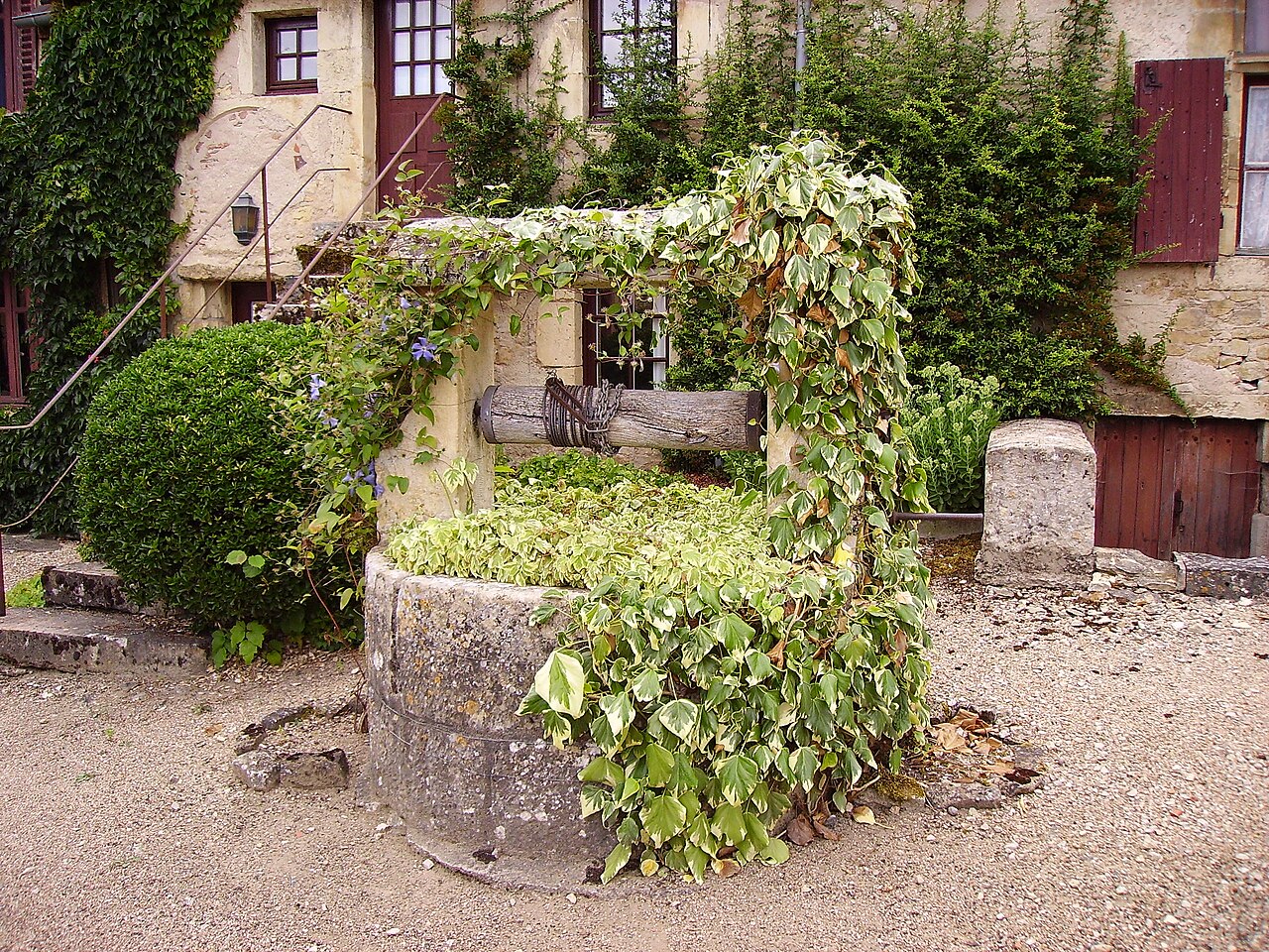 Photo 2 — Apremont-sur-Allier, Cher (18150)