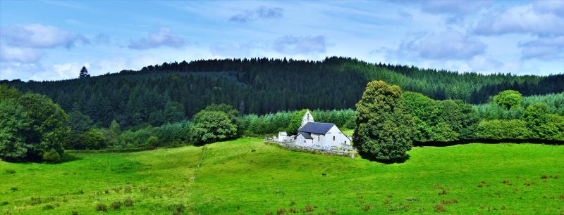 Vue de L'église-Aux-Bois, Corrèze (19170)