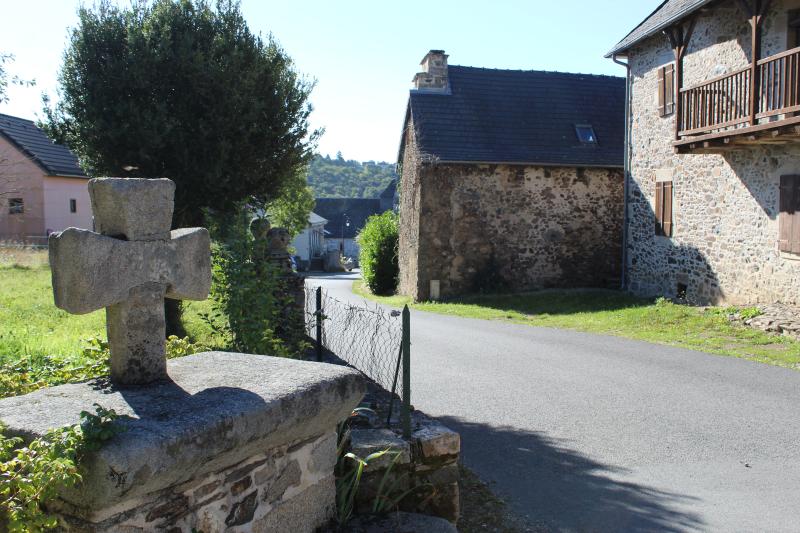 Ladignac-sur-Rondelles