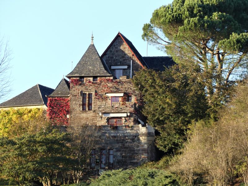 Saint-Aulaire