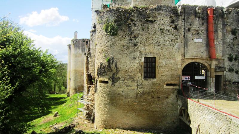 Asnières-en-Montagne