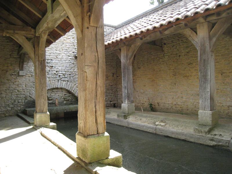 Montigny-Mornay-Villeneuve-sur-Vingeanne