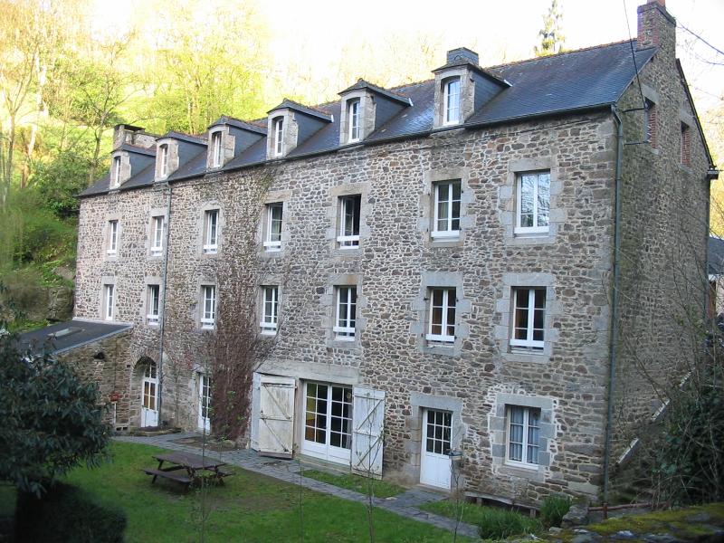 Dinan