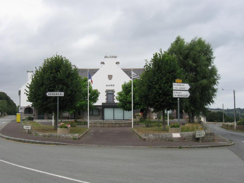 Vue de Hénanbihen, Côtes-d'Armor (22550)