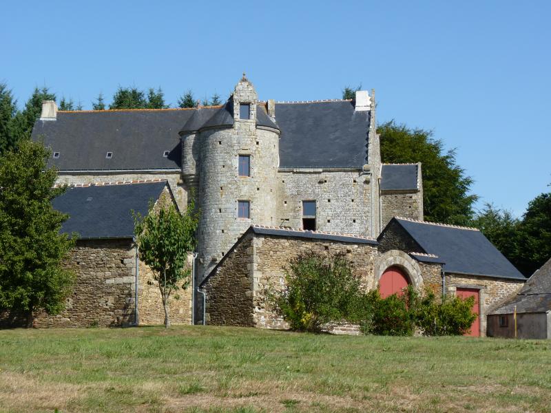 Plouguenast-Langast