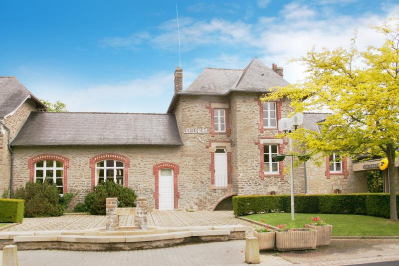 Vue de Saint-Samson-sur-Rance, Côtes-d'Armor (22100)