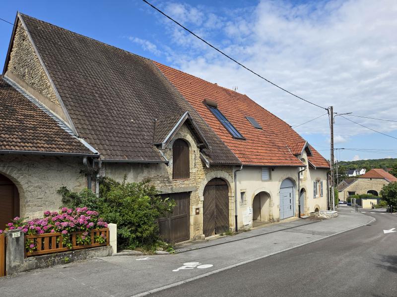 Les Auxons, Doubs