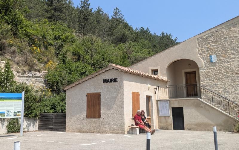 Vue de Montauban-sur-L'ouvèze, Drôme (26170)