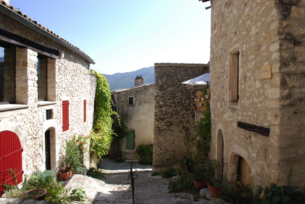 Photo 2 — Le Poët-Laval, Drôme (26160)