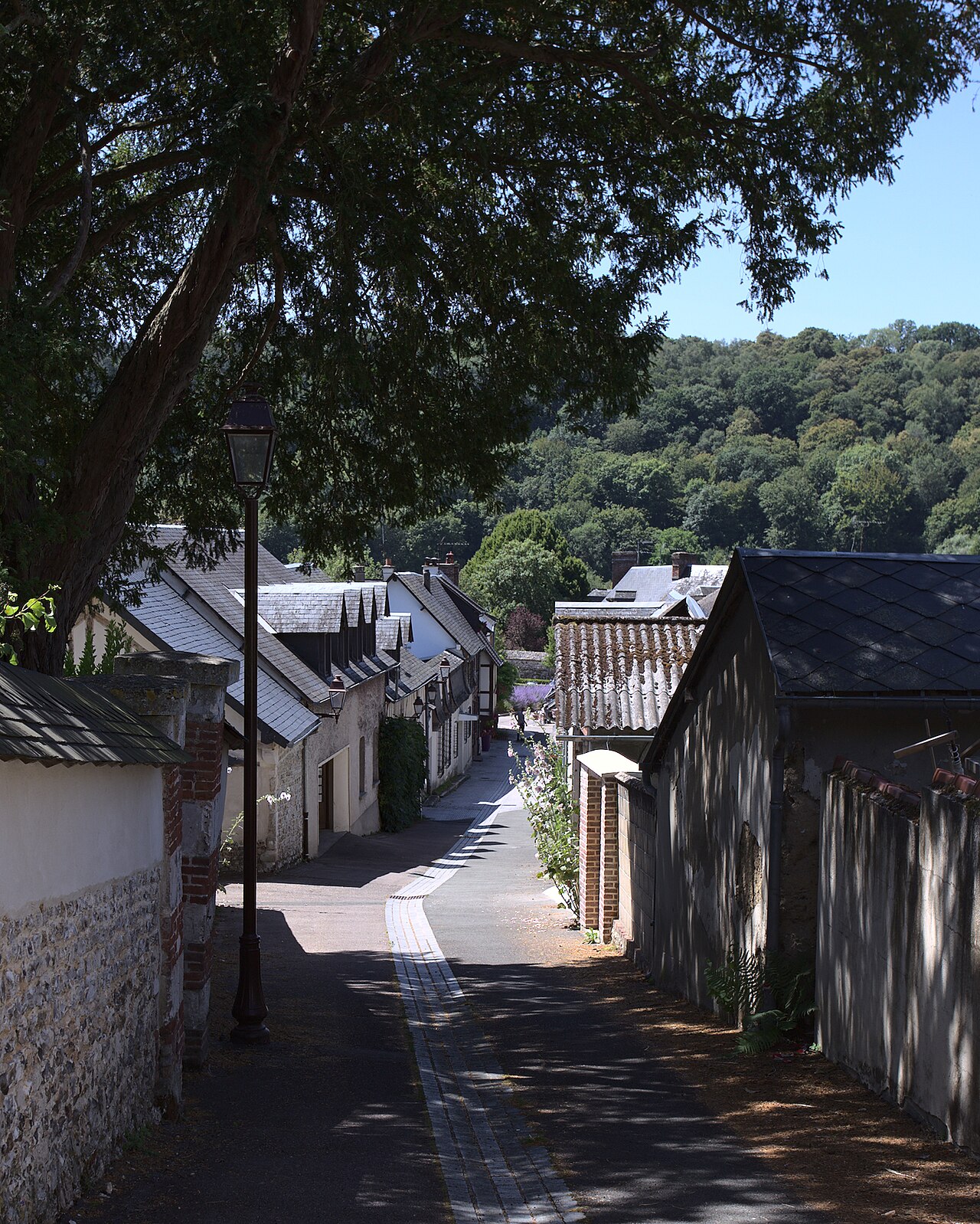 Photo 4 — Le Bec-Hellouin, Eure (27800)