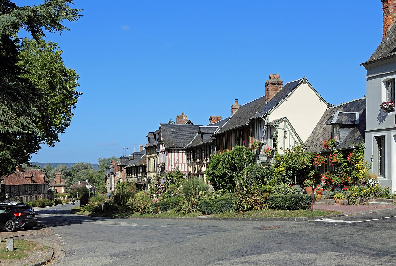 Photo 6 — Le Bec-Hellouin, Eure (27800)