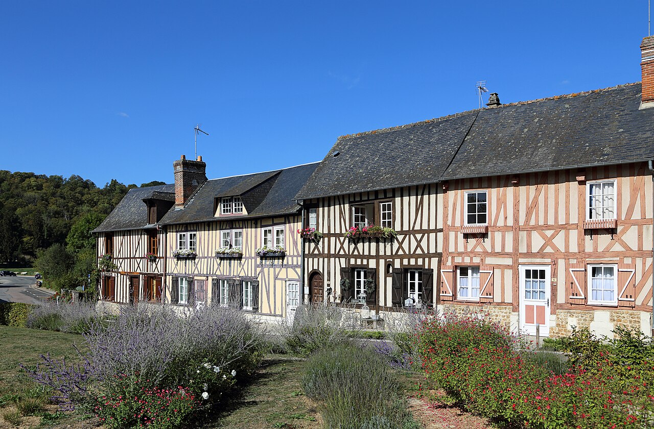 Photo 7 — Le Bec-Hellouin, Eure (27800)