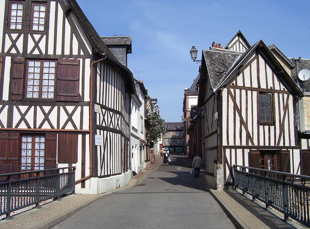Photo 2 — Bernay, Eure (27300)