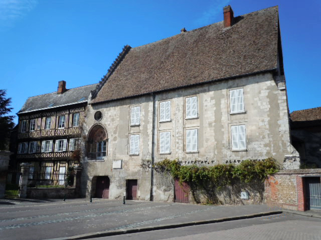 Le Neubourg