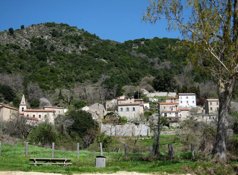 Tolla