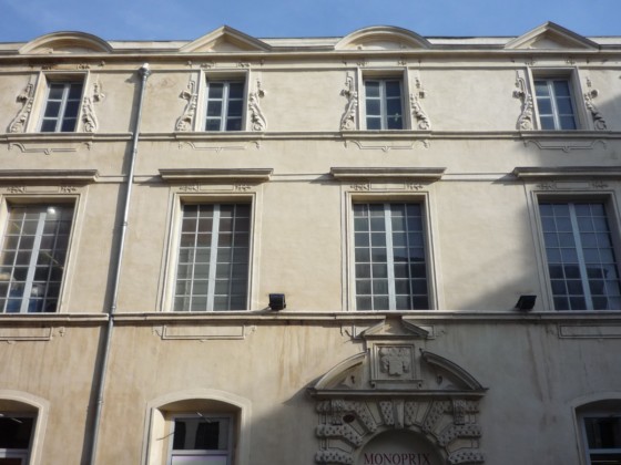 Nîmes