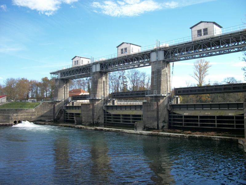Ausson