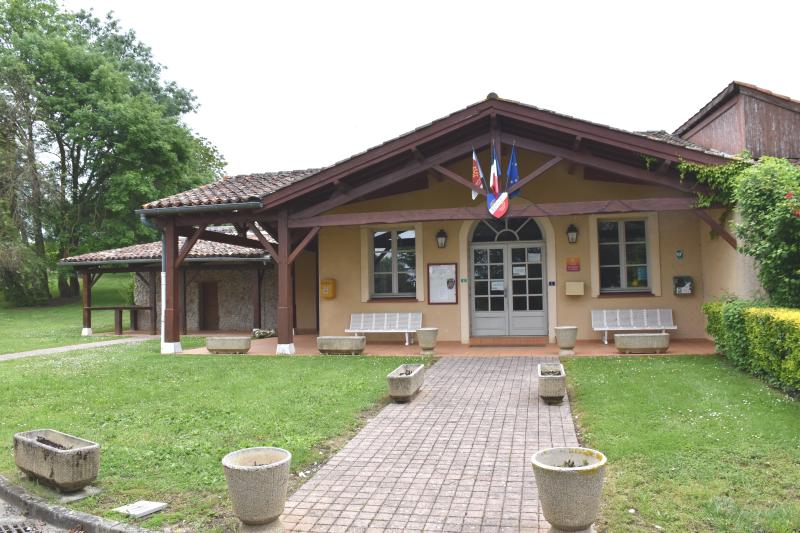 Photo 1 — Lespugue, Haute-Garonne (31350)