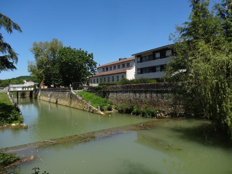 Castéron