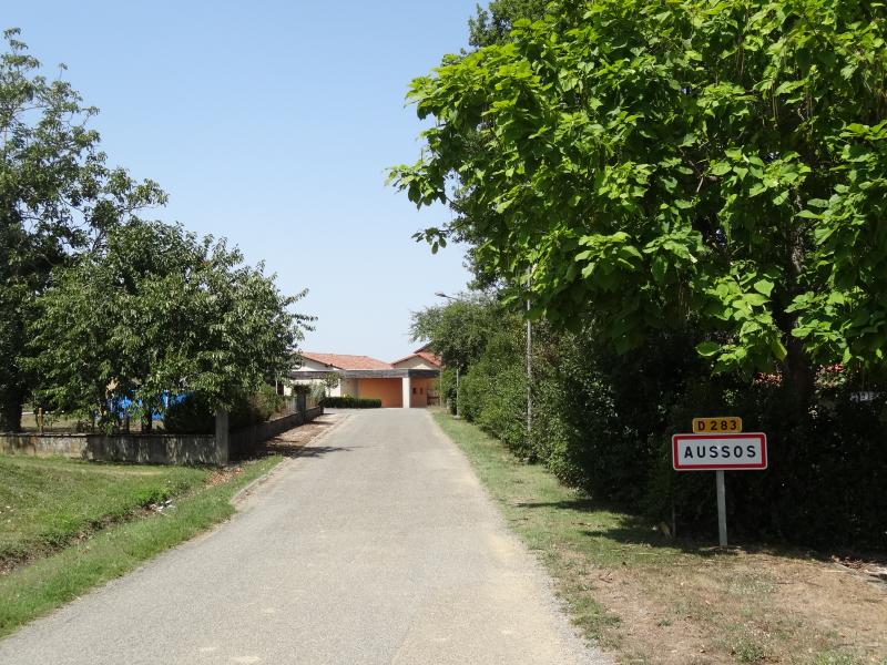 Aussos