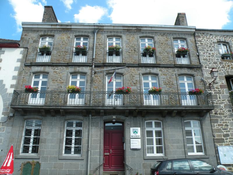 Hédé-Bazouges