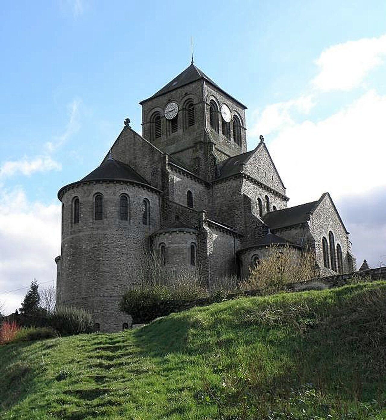 Photo 2 — Saint-Aubin-du-Cormier, Ille-et-Vilaine (35140)