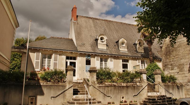 Neuil