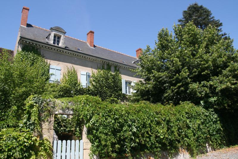 Villeloin-Coulangé