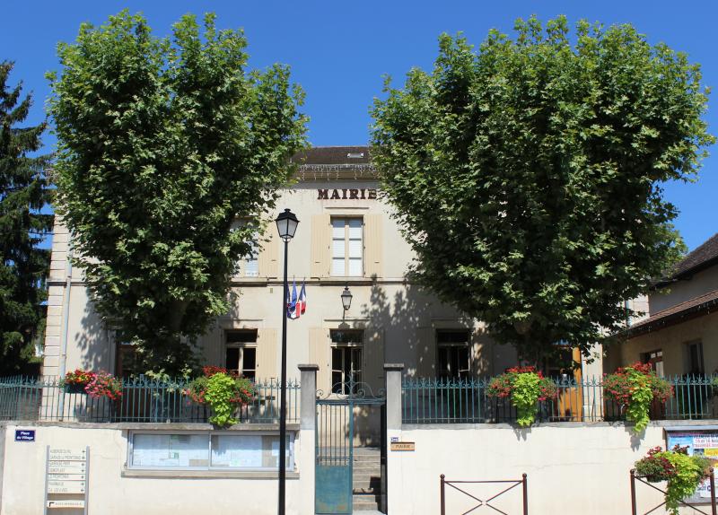 Photo 1 — Frontonas, Isère (38290)