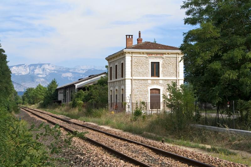 Saint-Lattier