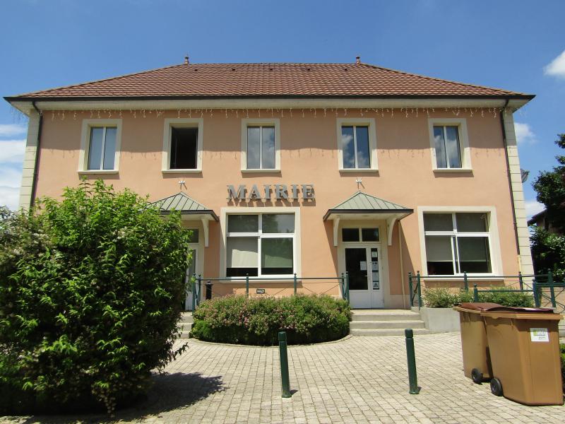 Sérézin-De-La-Tour