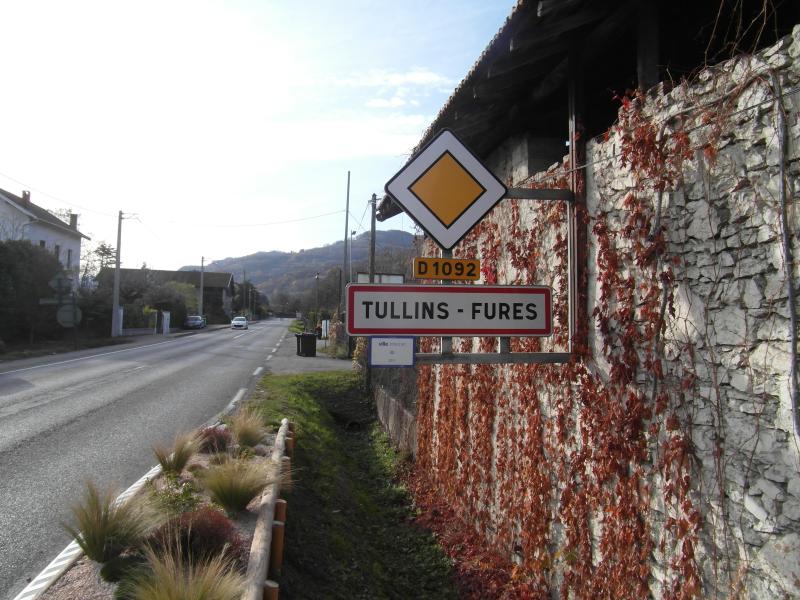 Tullins
