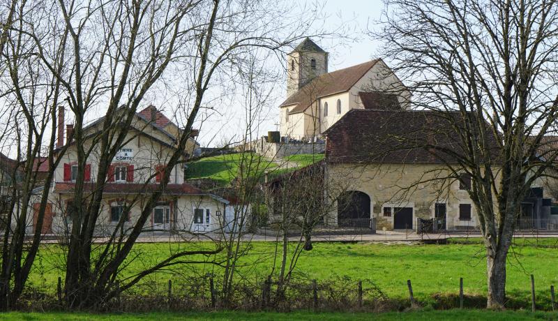 Montholier