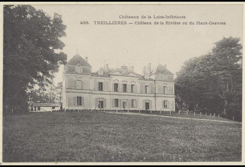 Treillières