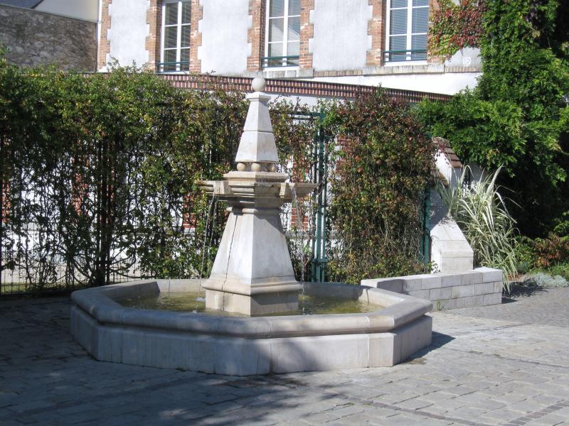 Photo 2 - Saint-Denis-en-Val, Loiret (45560)