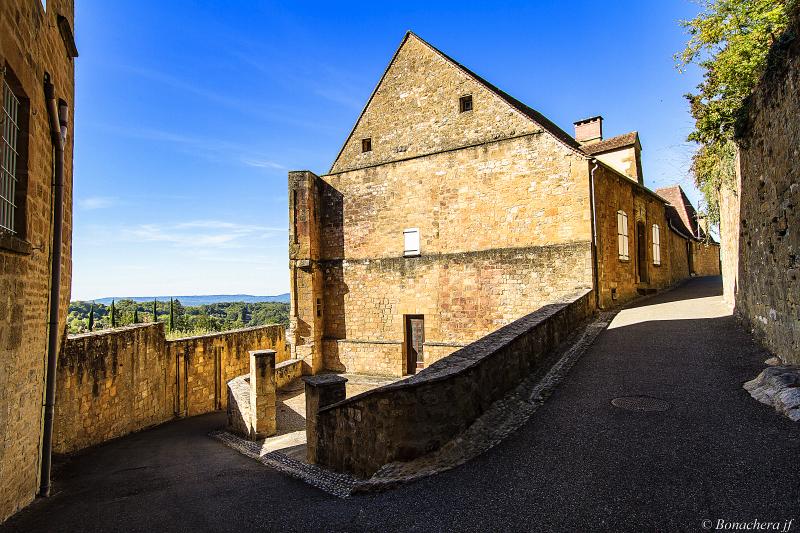 Gourdon