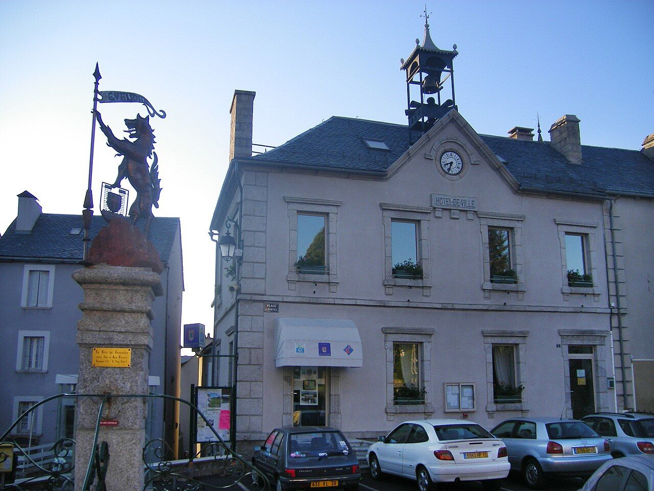 Photo 3 — Peyre en Aubrac, Lozère (48130)