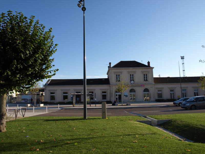 Châtillon-sur-Broué