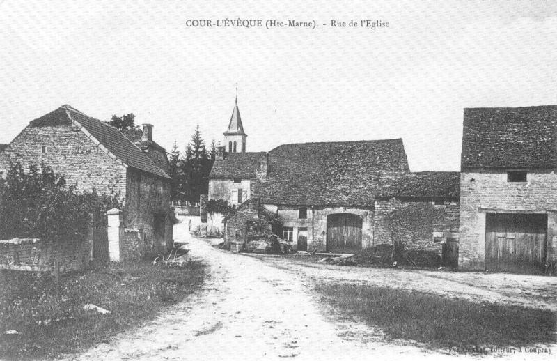 Vue de Cour-L'évêque, Haute-Marne (52210)
