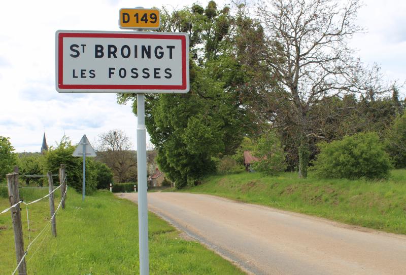 Saint-Broingt-les-Fosses