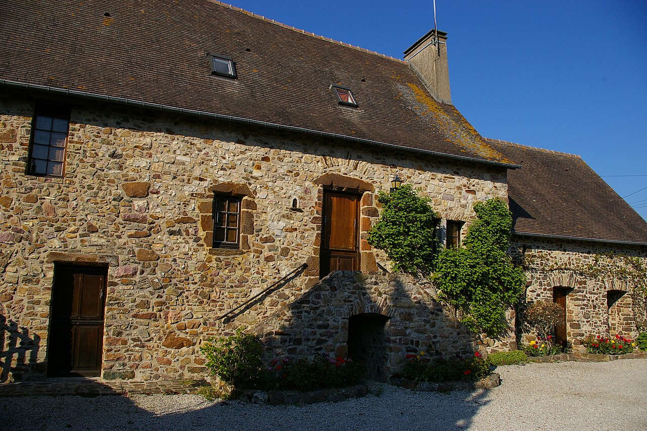 Photo 2 — Sainte-Suzanne-et-Chammes, Mayenne (53270)