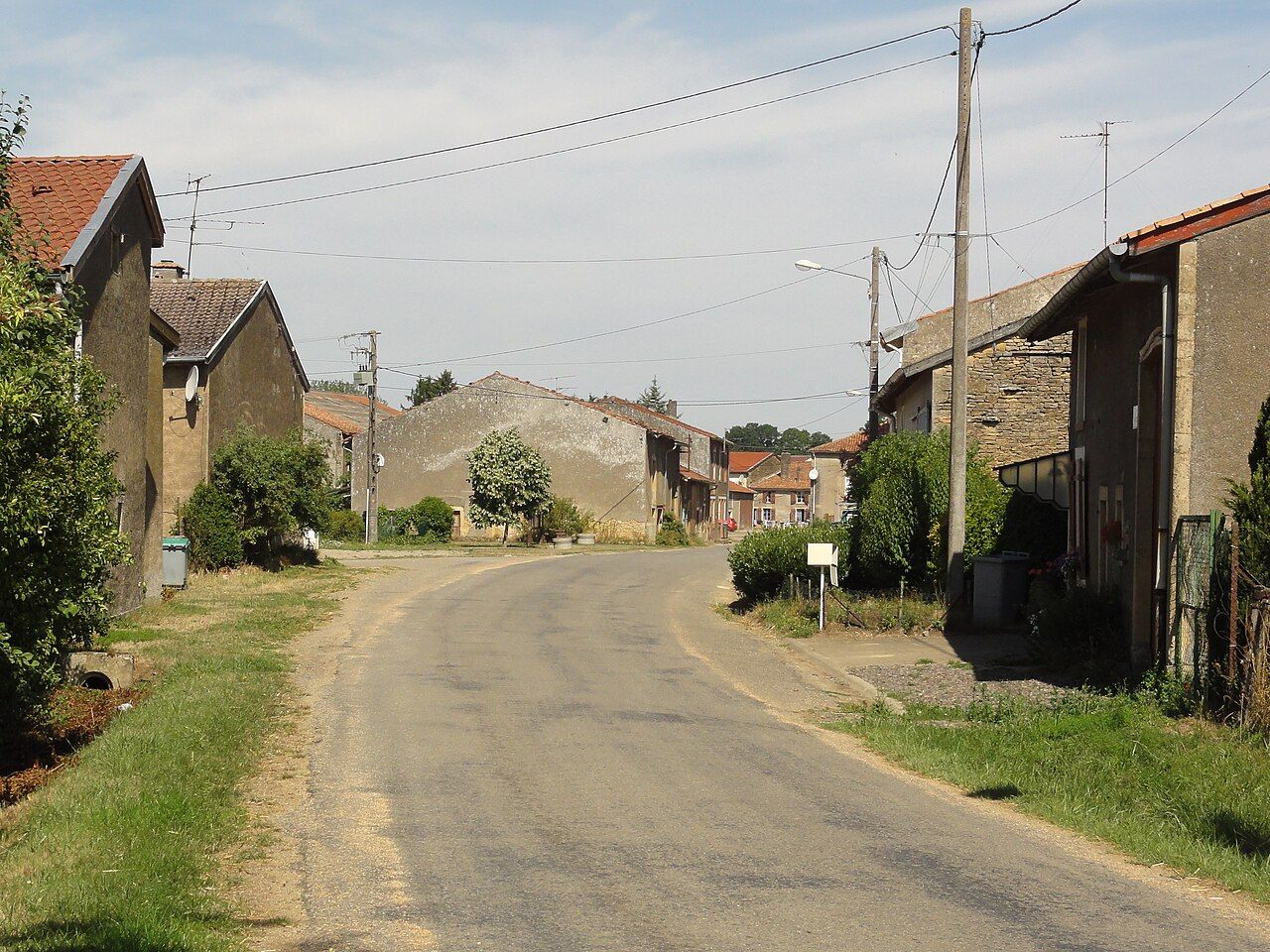 Photo 2 — Marville, Meuse (55600)