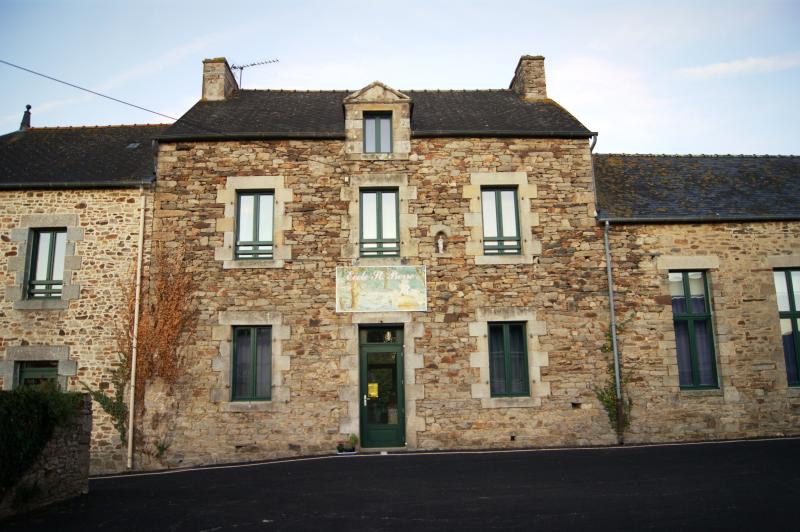 Peillac