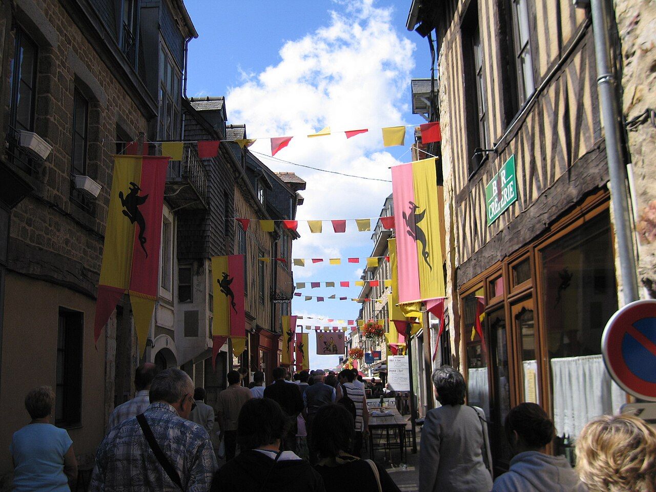 Photo 2 — Domfront en Poiraie, Orne (61700)