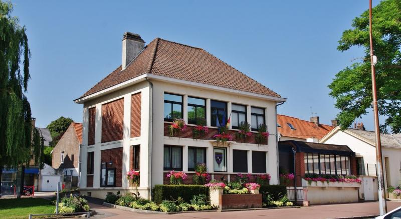 Photo 1 — Wizernes, Pas-de-Calais (62570)